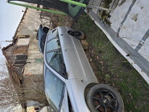 dezmembrez volvo v40