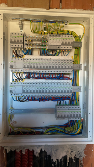 Electrician cluj  - imagine 4 Electrician cluj  - imagine 4