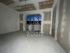 Apartament cu 4 camere,2 balcoane,2 bai, etajul 2, , zona Dambovita - imagine 3