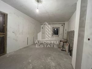 Apartament cu 4 camere,2 balcoane,2 bai, etajul 2, , zona Dambovita - imagine 5