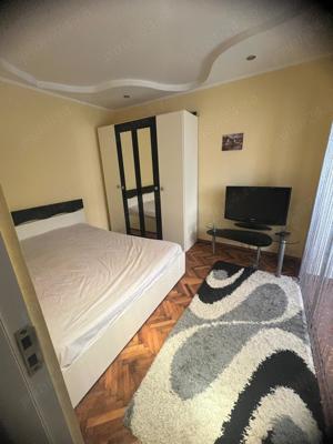 Vand apartament 2 camere - imagine 9