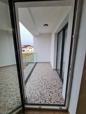 Inchiriez apartament, 2 camere, Selimbar (zona Mall) - imagine 4