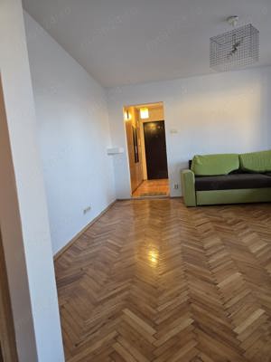 De vânzare apartament cu 2 camere în zona Girocului bloc izolat termic amenajat centrala proprie - imagine 3