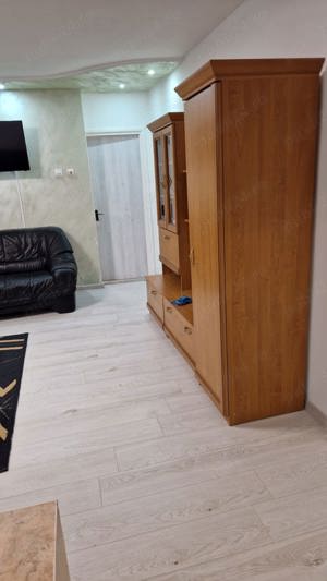 Închiriez apartament cu 2 camere  - imagine 6