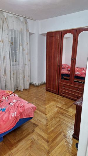 Închiriez apartament cu 2 camere  - imagine 11