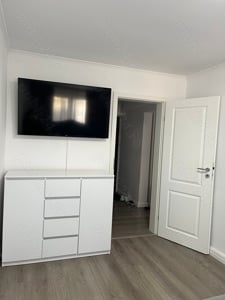 Vând apartament 3 camere renovat , mobilat și utilat  - imagine 4