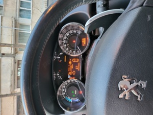Vand Peugeot 3008 diesel hibryd 4 - imagine 2