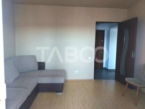 Apartament 3 camere decomandate 45 mpu balcon mobilat utilat Cisnadie - imagine 3