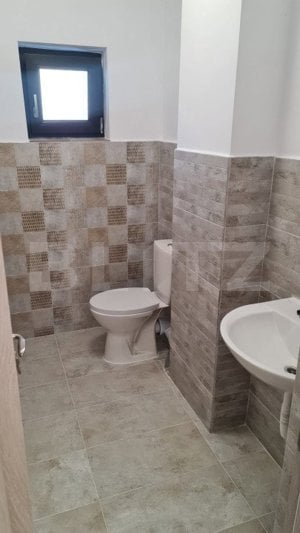 Spațiu comercial de vânzare, 2 camere, 30 mp, zona centrala - imagine 5