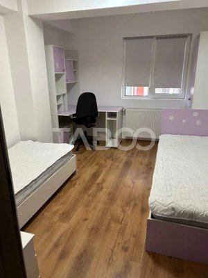 Apartament mobilat utilat 3 camere si balcon zona Mihai Viteazul - imagine 5