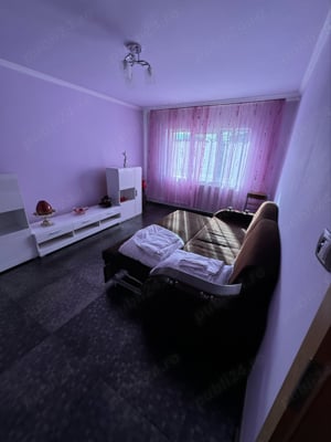 vand apartament cu 3 camera  - imagine 3