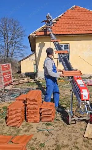 Vând Bandă transportoare - foarte rapidă și mobilă pentru mutarea cărămizilor, țiglelor si mortalulu