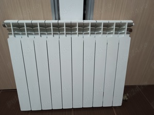 Vând calorifer Aluminiu 