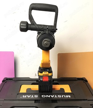 Cheie de Impact 1", 3000 Nm, 2 Baterii 108V + Incarcator Rapid