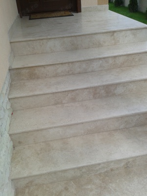 Scari travertin pentru interior
