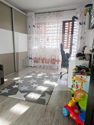 De vanzare: Apartament 3 camere - imagine 6