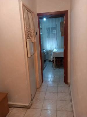 Închiriez apartament  - imagine 5