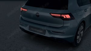 VW Golf   Advanced 2.0 TDI, 150CP, DSG, - în stare nouă - 9000 Km, an 2025, Proprietar - imagine 5