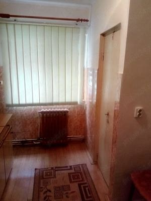 Ofer spre inchiriere apt 2 camere zona Ispirescu  - imagine 2