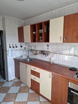 Apartament de vanzare, cu 3 camere, 61 mp, zona Rahova - imagine 3