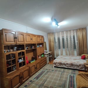 Vând Apartament cu 2 camere decomandate,etaj 1 în Balș - imagine 5