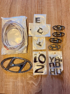 Hyundai emblema/sigla portbagaj/haion si jante +litere