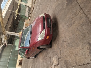 Ford focus berlină 1,4be zină - imagine 3 Ford focus berlină 1,4be zină - imagine 3