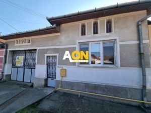 De vanzare casa 5 camere, 1092mp teren, Vintu de Jos