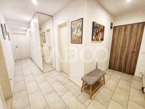 Apartament 3 camere 2 bai de vanzare zona Tractorul loc de parcare - imagine 13