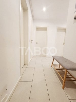 Apartament 3 camere 2 bai de vanzare zona Tractorul loc de parcare - imagine 17