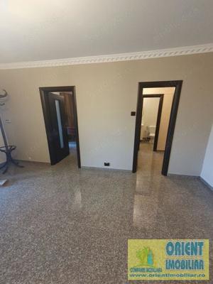 Km 4-5, spatiu comercial stradal, parter, gaze, inchirieri Constanta - imagine 2