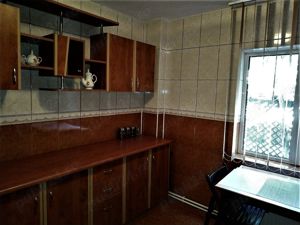 Apartament 4 camere Otopeni, decomandat, ultracentral - imagine 6