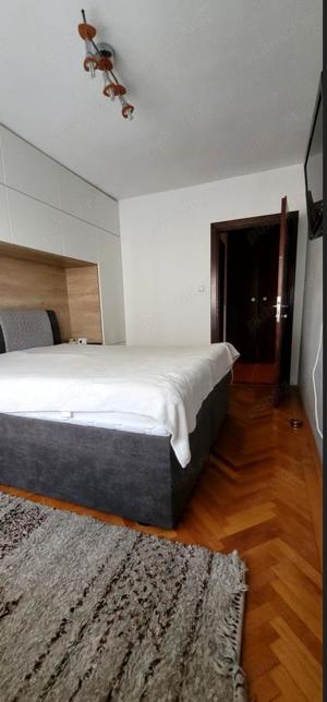 Proprietar, inchiriez apartament 3 camere, Torontal vis a vis de Lidl - imagine 5