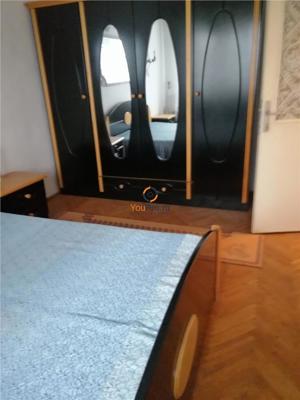 Apartament cu 3 camere spatios decomandat zona Sagului - imagine 5