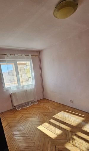 Zona Lebada - Apartament cu 3 camere la etajul 8   10 => 79500   - imagine 5