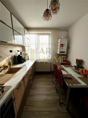 Vanzare apartament 2 camere, centrala proprie, in Ploiesti, zona Cina. - imagine 14