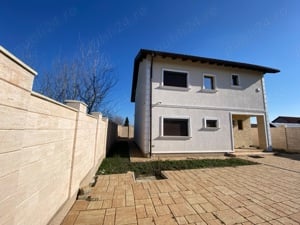 Casa individuală in Sacalaz, Parter+Etaj+Pod, 150 mp utili, 350 mp teren, 215000 euro negociabil 