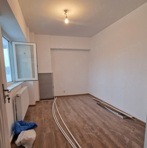 Oportunitate unică în inima orașului, apartament cu 2 camere, decomandat, bloc pe cadre - imagine 8