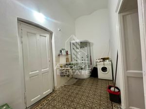 Apartament deosebit in cladire istorica, zona Piata Romanilor - imagine 12