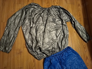 Costum de slabit cu efect de saună Golds GYM, marime M  L, din PVC - imagine 4