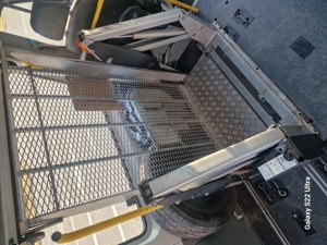 Rampă Lift Cu telecomanda electric