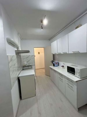 vindem apartament cu 2 camere situat in cartierul Tudor. - imagine 12