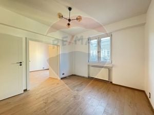 Apartament cu 2 camere de închiriat la Pta Romana - imagine 4