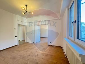 Apartament cu 2 camere de închiriat la Pta Romana