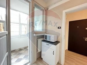 Apartament cu 2 camere de închiriat la Pta Romana - imagine 5