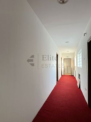 Birou finisat 175 mp de inchiriat ultracentral in Oradea - imagine 10