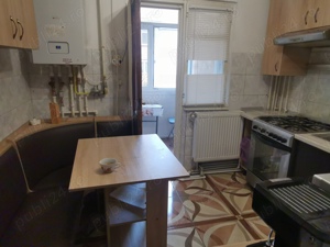 Apartament micro 16, 3 camere, decomandat - imagine 2