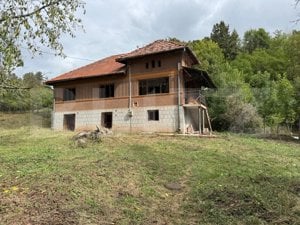 Casă la munte, 15000 mp teren, zona Zlatna - Almasu