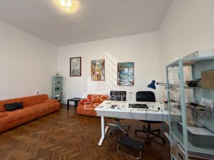 Apartament 3 camere, parter înalt, garaj propriu și parcare securizată - imagine 3