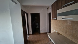 Inchiriez apartament in bloc nou cu parcare proprie